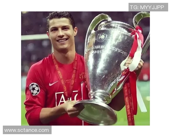 三十年代足球王国的璀璨球星与传奇时刻再现 三十年代足球王国的璀璨球星与传奇时刻再现